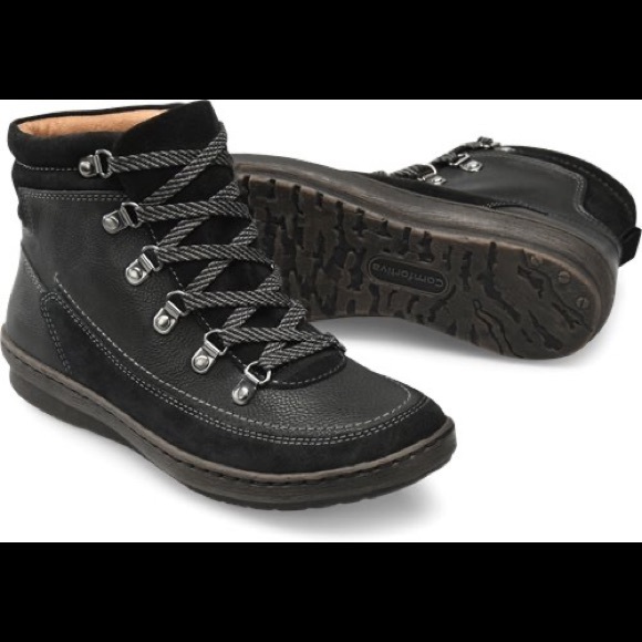 comfortiva carajean bootie